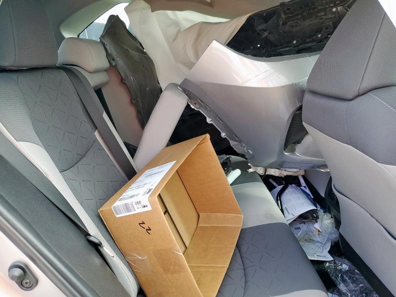 2T3W1RFV1PW288521 - 2023 TOYOTA RAV4 XLE SILVER photo 11