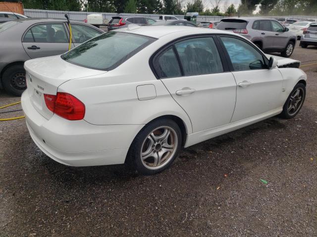 WBAPK7G58BNN71306 - 2011 BMW 328 XI WHITE photo 3