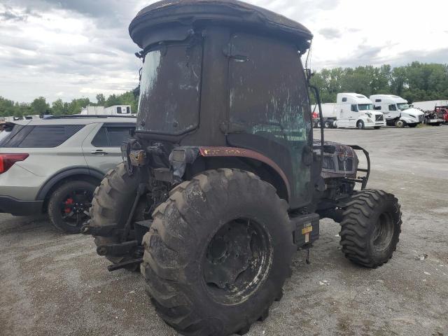 CF0HC102900000000 - 2015 MAHINDRA AND MAHINDRA TRACTOR RED photo 4