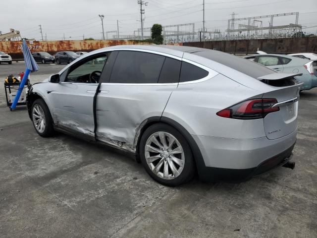 5YJXCAE20HF061156 - 2017 TESLA MODEL X SILVER photo 2