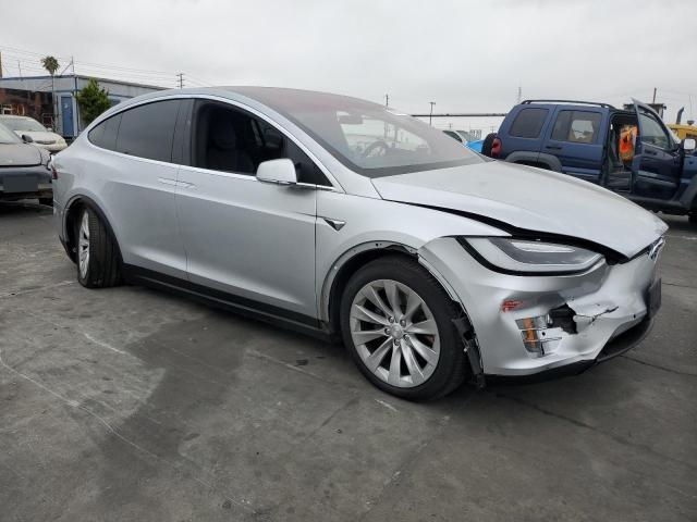 5YJXCAE20HF061156 - 2017 TESLA MODEL X SILVER photo 4