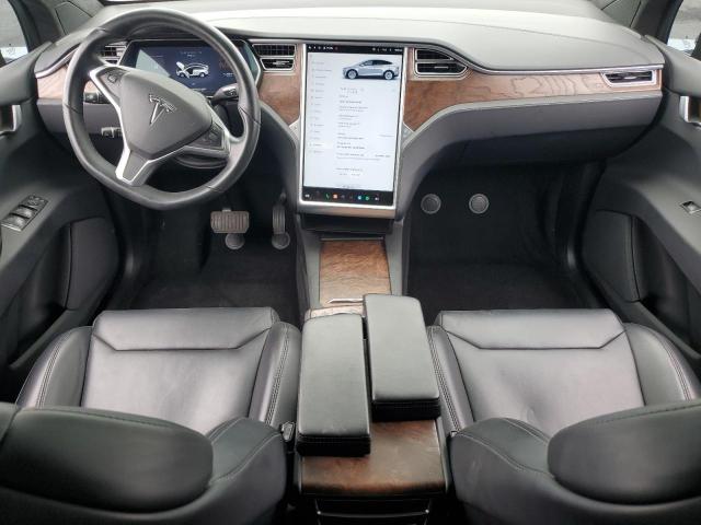 5YJXCAE20HF061156 - 2017 TESLA MODEL X SILVER photo 8