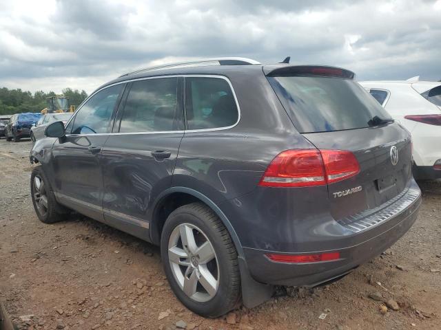 WVGEF9BP3DD004802 - 2013 VOLKSWAGEN TOUAREG V6 BROWN photo 2