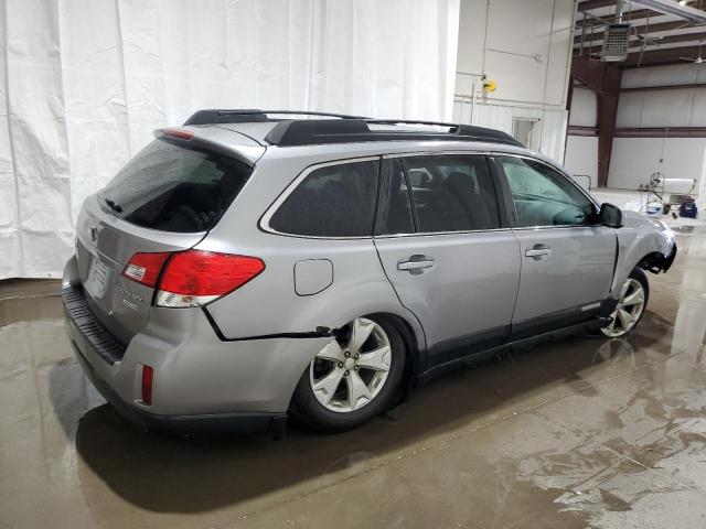 4S4BRBCC7B3384775 - 2011 SUBARU OUTBACK 2.5I PREMIUM SILVER photo 3