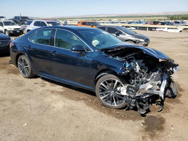 4T1B61HK2KU734388 - 2019 TOYOTA CAMRY XSE BLUE photo 4