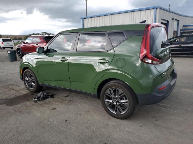 KNDJ33AU4L7043525 - 2020 KIA SOUL EX GREEN photo 2