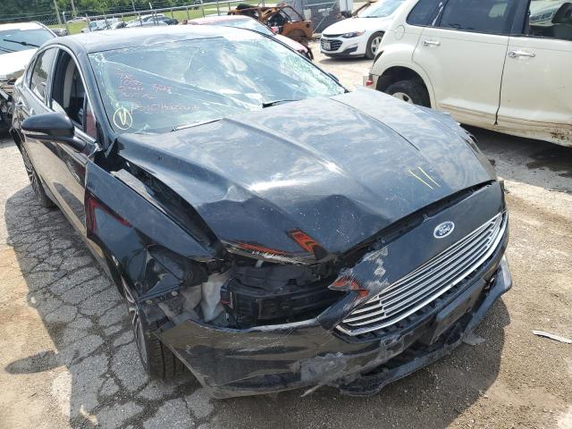 3FA6P0H9XHR165709 - 2017 FORD FUSION SE BLACK photo 4