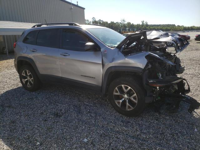 1C4PJMBX7JD618178 - 2018 JEEP CHEROKEE TRAILHAWK 银色 照片 4