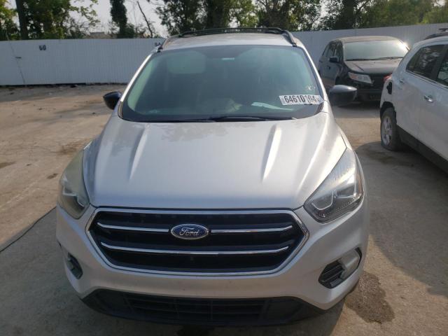 1FMCU0G93HUC42805 - 2017 FORD ESCAPE SE SILVER photo 5