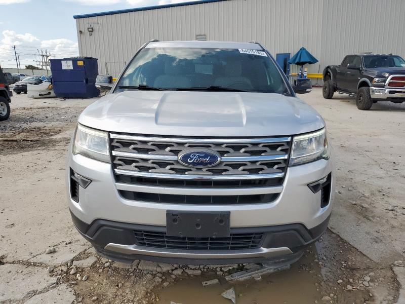 1FM5K7D81JGA76601 - 2018 FORD EXPLORER XLT Gümüş foto 5