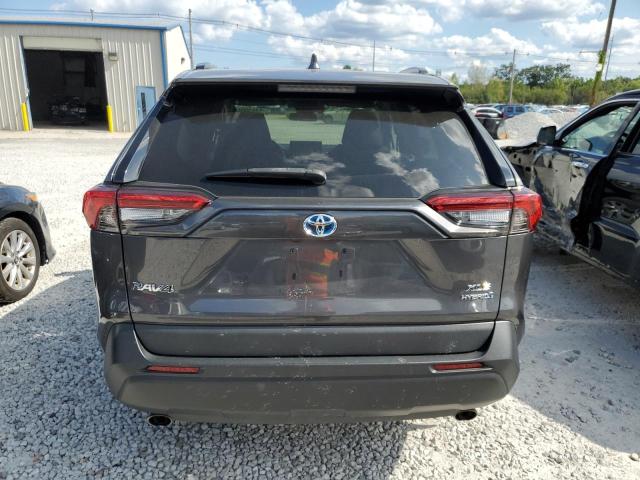 2T3RWRFV9LW077589 - 2020 TOYOTA RAV4 XLE GRAY photo 6