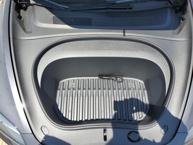 5YJ3E1EA3SF004179 - 2025 TESLA MODEL 3 GRAY photo 11