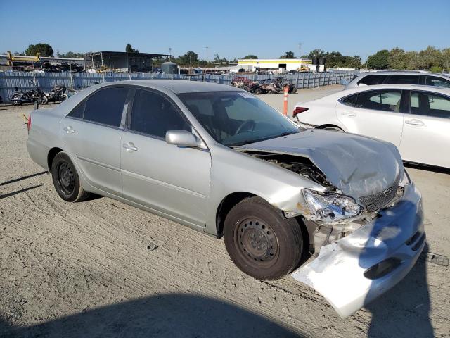 JTDBE32K030151886 - 2003 TOYOTA CAMRY LE SILVER photo 4