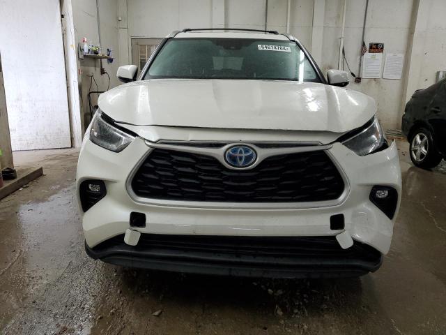 5TDGARAH1MS504743 - 2021 TOYOTA HIGHLANDER HYBRID XLE WHITE photo 5