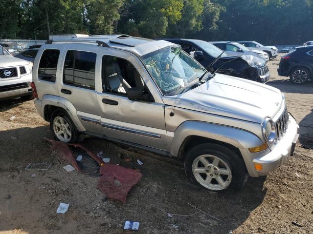 1J4GL58K35W657639 - 2005 JEEP LIBERTY LIMITED SILVER photo 4