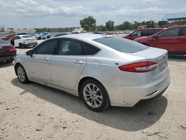 3FA6P0LU1KR110374 - 2019 FORD FUSION SE 银色 照片 2