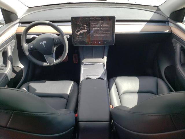 7SAYGDEE2PF878568 - 2023 TESLA MODEL Y Weiß Foto 8