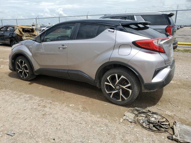 JTNKHMBXXL1074927 - 2020 TOYOTA C-HR XLE SILVER photo 2