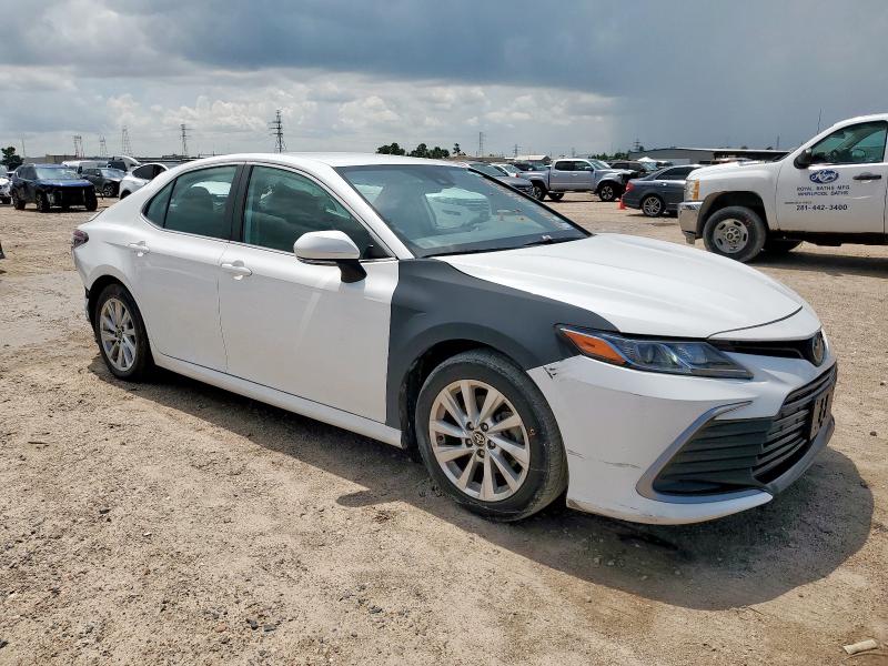 4T1C11AK4PU159411 - 2023 TOYOTA CAMRY LE WHITE photo 4