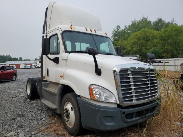 2015 FREIGHTLINER CASCADIA 1, 