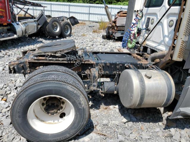 1FUBGEDV5FLGH4666 - 2015 FREIGHTLINER CASCADIA 1 WHITE photo 6