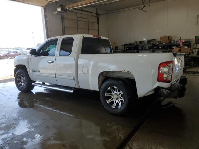 1GCRKREAXDZ241587 - 2013 CHEVROLET SILVERADO K1500 LS WHITE photo 2