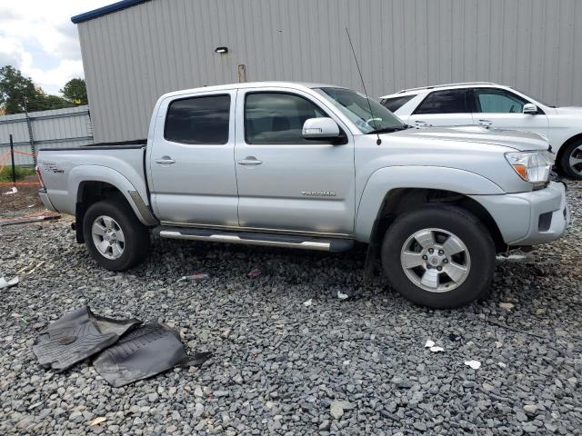 5TFJU4GN9DX028846 - 2013 TOYOTA TACOMA DOUBLE CAB PRERUNNER SILVER photo 4