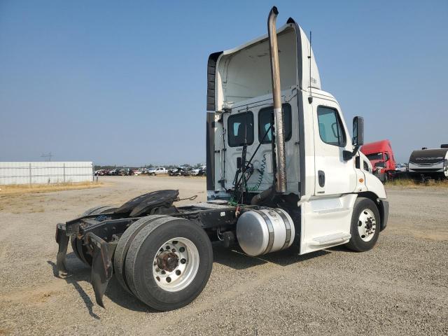 3AKBGADV0ESFM6822 - 2014 FREIGHTLINER CASCADIA 1 WHITE photo 4