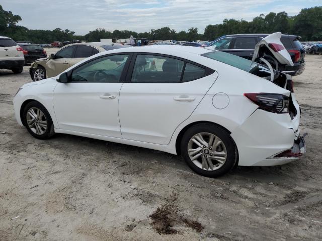 5NPD84LF8KH446338 - 2019 HYUNDAI ELANTRA SEL WHITE photo 2