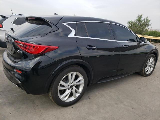 SJKCH5CP3JA060391 - 2018 INFINITI QX30 BASE BLACK photo 3