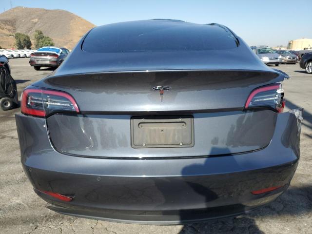 5YJ3E1EA2NF209562 - 2022 TESLA MODEL 3 Gris photo 6