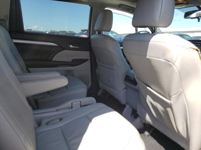 5TDJKRFH6GS332970 - 2016 TOYOTA HIGHLANDER XLE WHITE photo 11