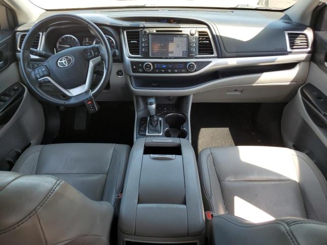 5TDJKRFH6GS332970 - 2016 TOYOTA HIGHLANDER XLE WHITE photo 8