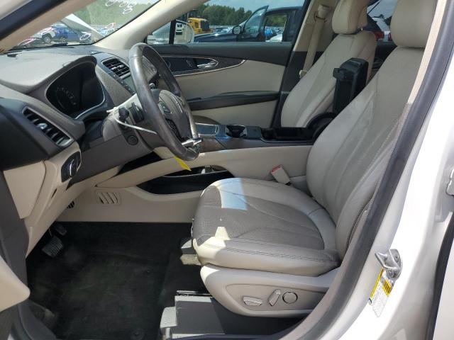 2LMTJ6LP4GBL20629 - 2016 LINCOLN MKX RESERVE WHITE photo 7