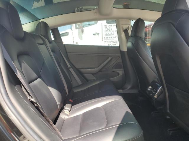 5YJ3E1EA0JF036392 - 2018 TESLA MODEL 3 黑色 照片 10