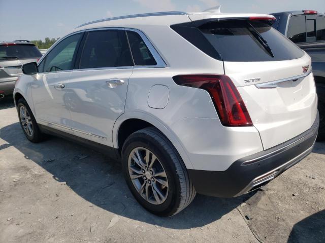 1GYKNCR46MZ154046 - 2021 CADILLAC XT5 PREMIUM LUXURY WHITE photo 2