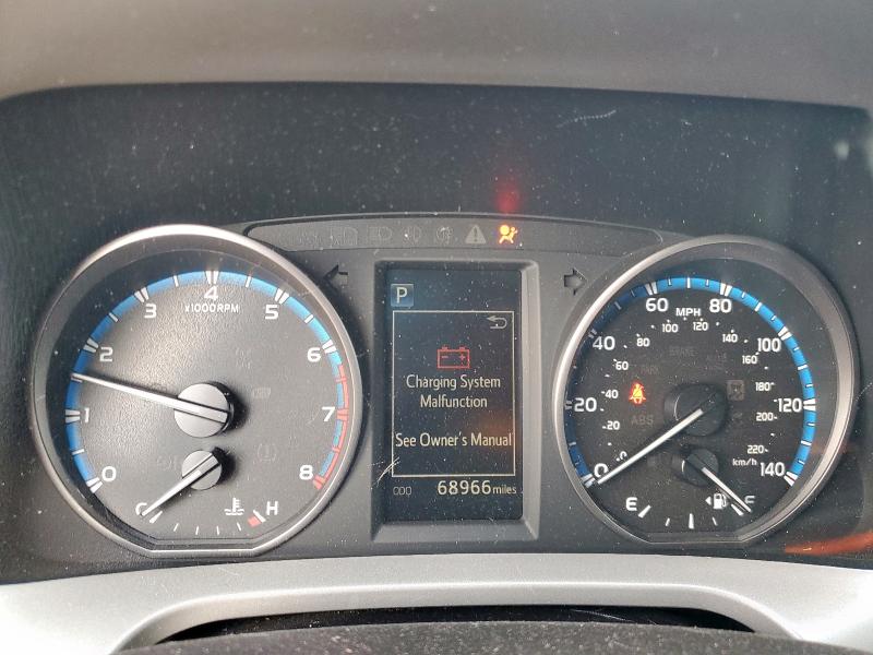 2T3ZFREV3JW482166 - 2018 TOYOTA RAV4 LE Schwarz Foto 9