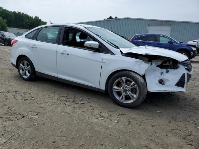 1FADP3F23EL213706 - 2014 FORD FOCUS SE WHITE photo 4