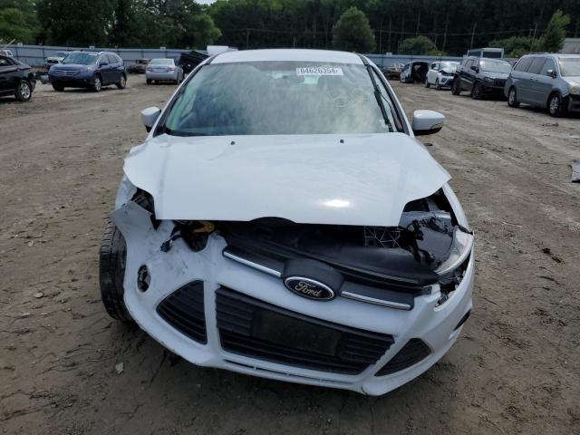 1FADP3F23EL213706 - 2014 FORD FOCUS SE WHITE photo 5