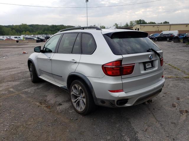 5UXZV8C5XBL418516 - 2011 BMW X5 XDRIVE50I SILVER photo 2