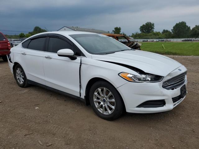 3FA6P0G75FR135658 - 2015 FORD FUSION S WHITE photo 4