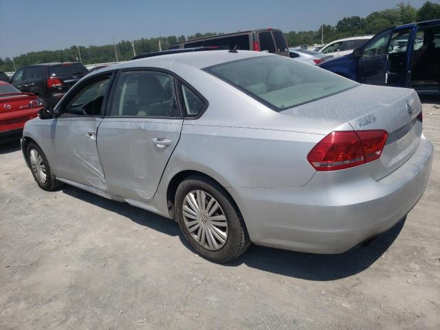 1VWAS7A39EC036563 - 2014 VOLKSWAGEN PASSAT S SILVER photo 2