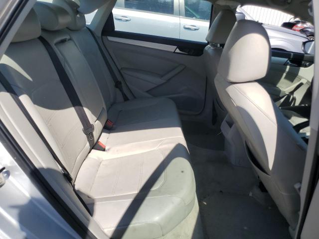 1VWBH7A33CC062284 - 2012 VOLKSWAGEN PASSAT SE 银色 照片 10
