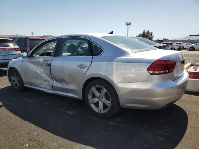 1VWBH7A33CC062284 - 2012 VOLKSWAGEN PASSAT SE 银色 照片 2