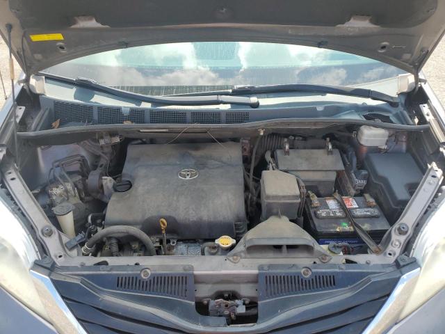 5TDKK3DC9BS140959 - 2011 TOYOTA SIENNA LE GRAY photo 12