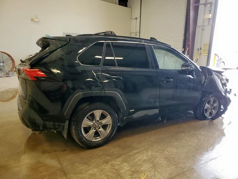 4T3RWRFV0RU117034 - 2024 TOYOTA RAV4 XLE BLACK photo 3