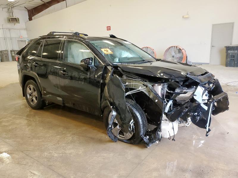 4T3RWRFV0RU117034 - 2024 TOYOTA RAV4 XLE BLACK photo 4