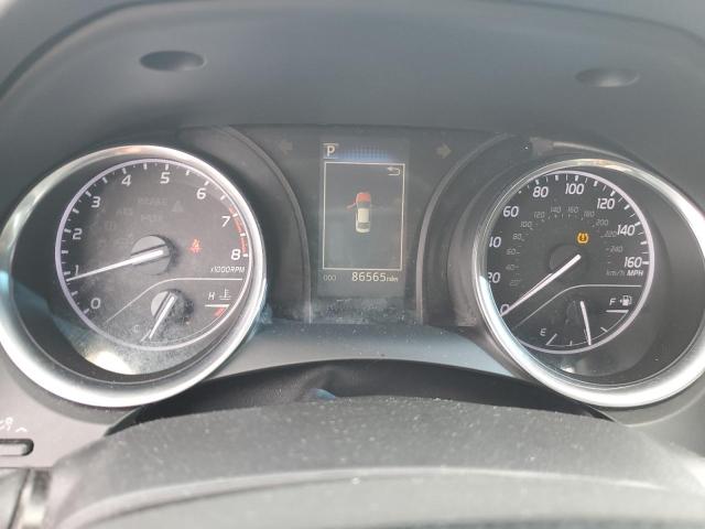 4T1B11HK3JU144729 - 2018 TOYOTA CAMRY L SILVER photo 9