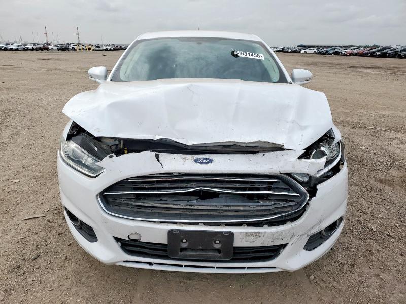 3FA6P0H73GR396321 - 2016 FORD FUSION SE WHITE photo 5