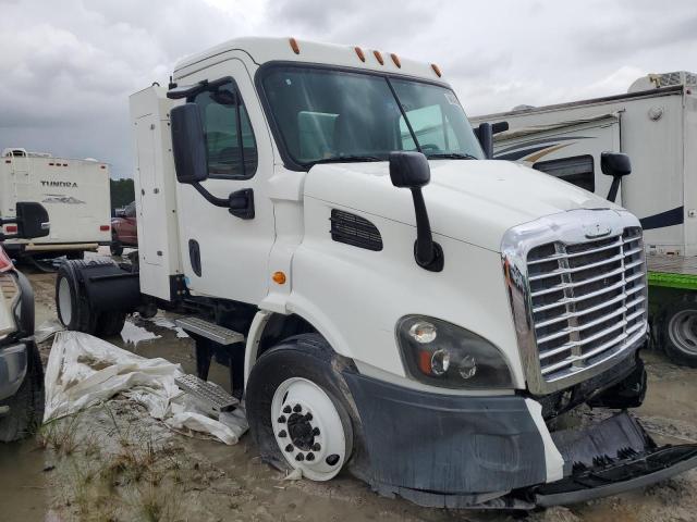 1FUBGAD97ELFW1722 - 2014 FREIGHTLINER CASCADIA 1 WHITE photo 1